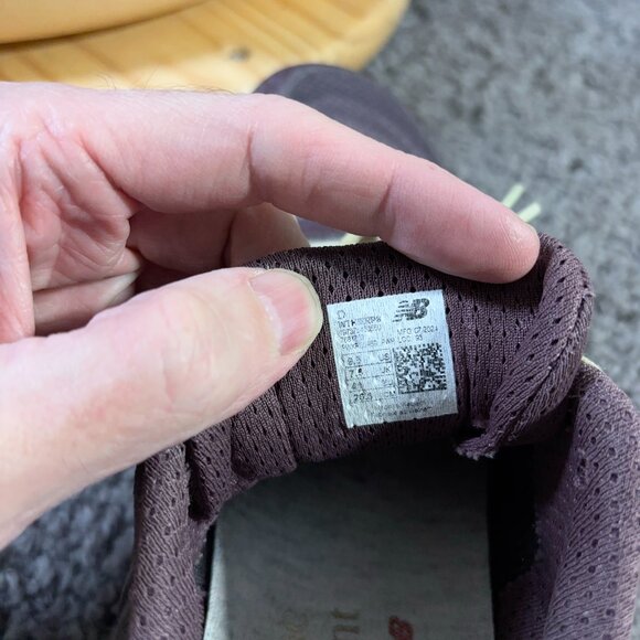 New Balance Fresh Foam X Hierro v8 Trail Running Shoe Women Size 9.5 Wide Vibram - Picture 7 of 8